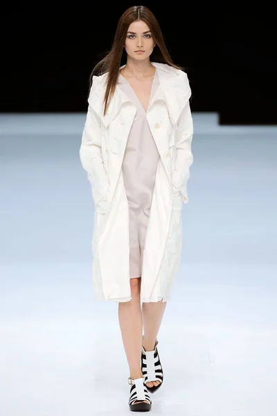 Look 5